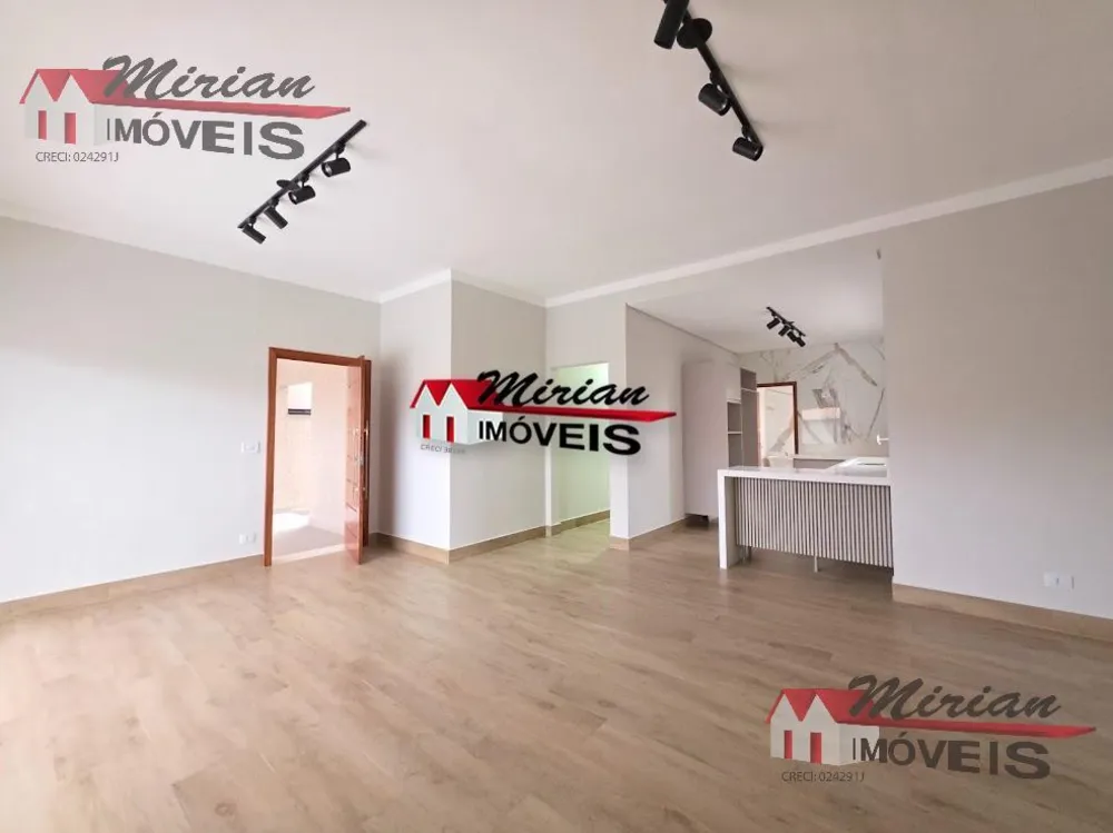 Casa, 3 quartos, 250 m² - Foto 2