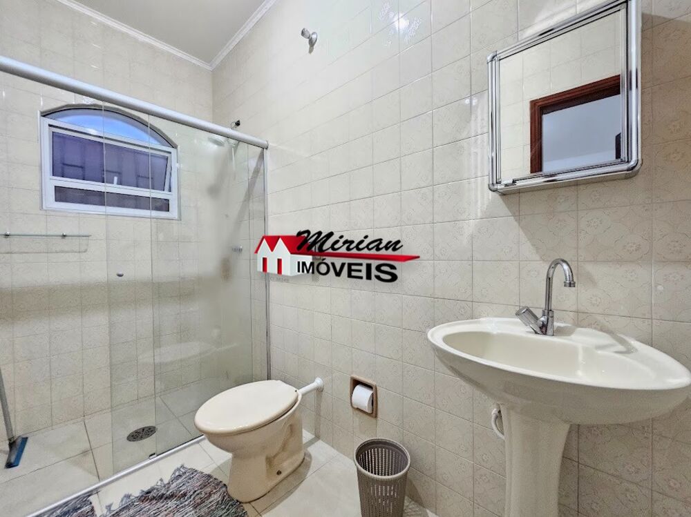 Casa à venda com 3 quartos, 283m² - Foto 3
