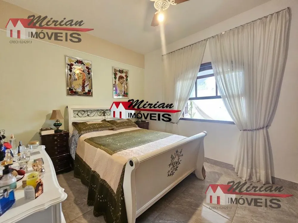 Casa, 3 quartos, 275 m² - Foto 11