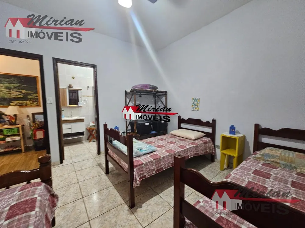Casa, 3 quartos, 250 m² - Foto 4