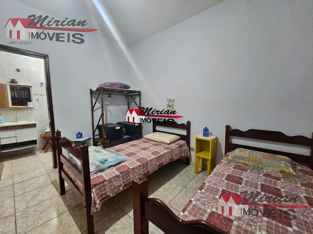 Casa, 3 quartos, 250 m² - Foto 2