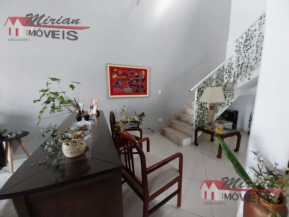 Casa, 5 quartos, 250 m² - Foto 2