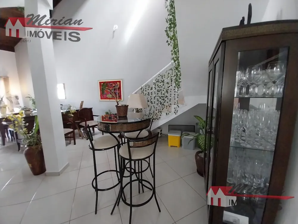 Casa, 5 quartos, 250 m² - Foto 13