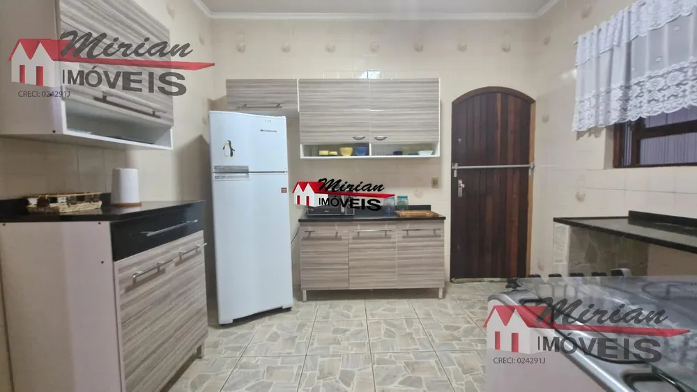 Casa, 3 quartos, 250 m² - Foto 11