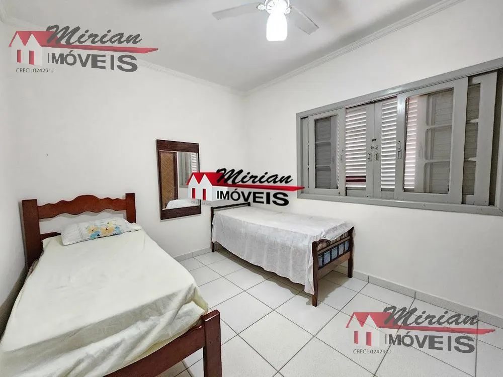 Casa, 3 quartos, 270 m² - Foto 1