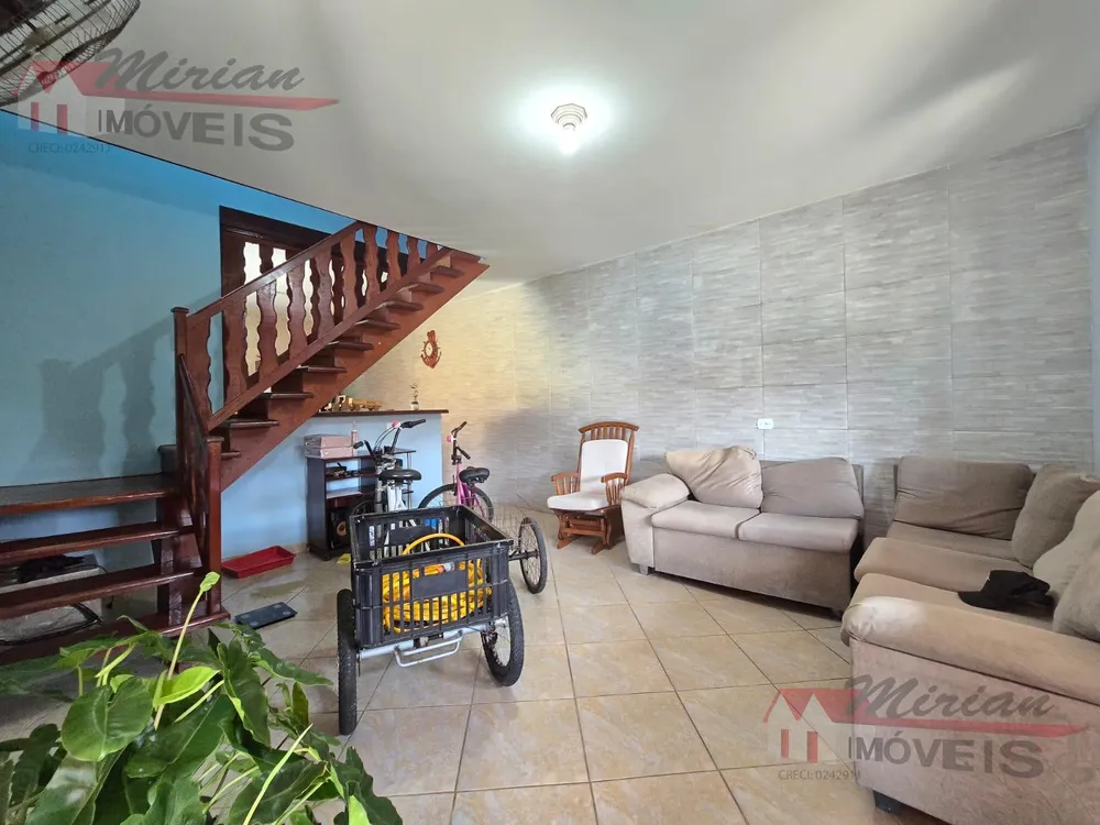 Casa, 5 quartos, 210 m² - Foto 4