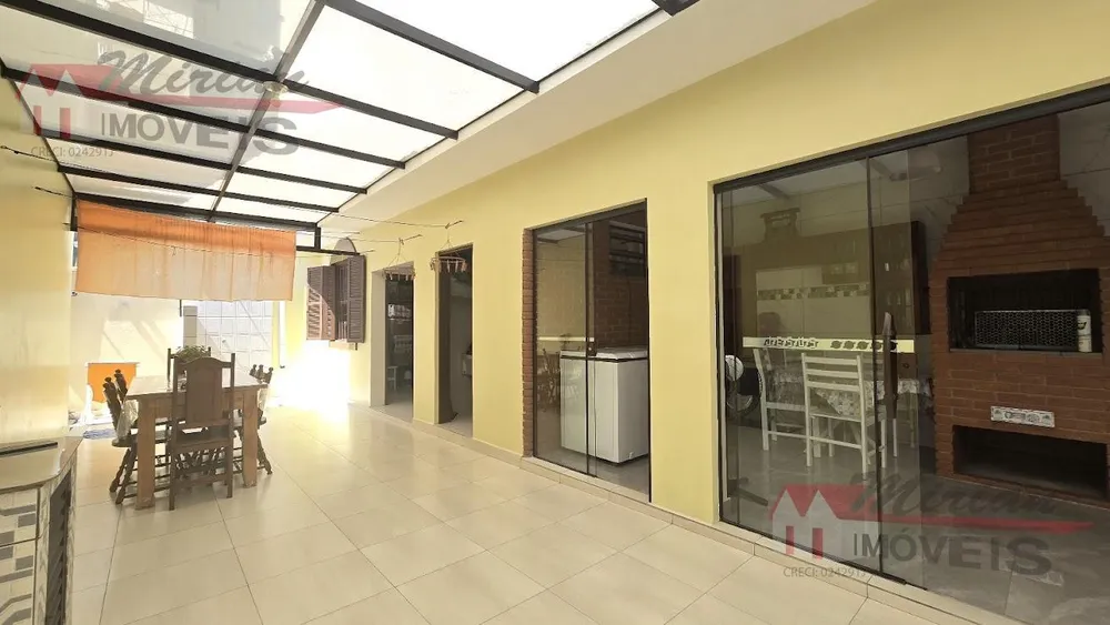 Casa, 3 quartos, 160 m² - Foto 2