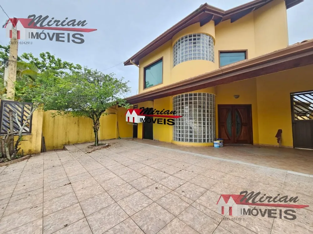 Sobrado, 3 quartos, 299 m² - Foto 2