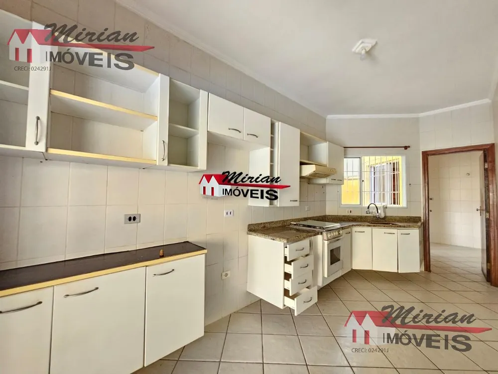 Sobrado, 3 quartos, 299 m² - Foto 3