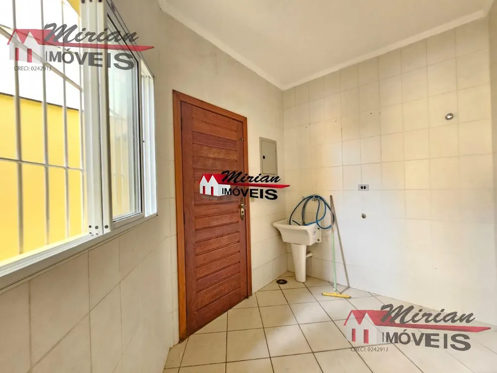 Sobrado, 3 quartos, 299 m² - Foto 1