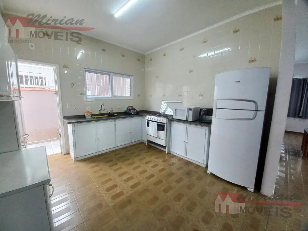 Casa, 4 quartos, 146 m² - Foto 1