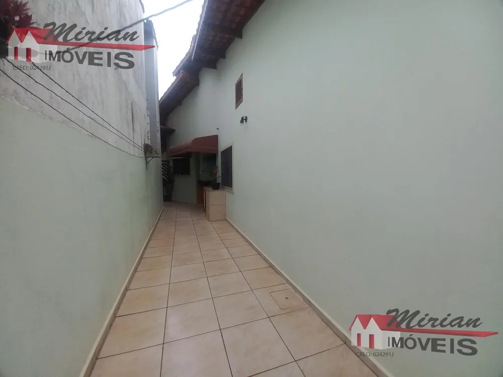 Casa, 2 quartos, 175 m² - Foto 1