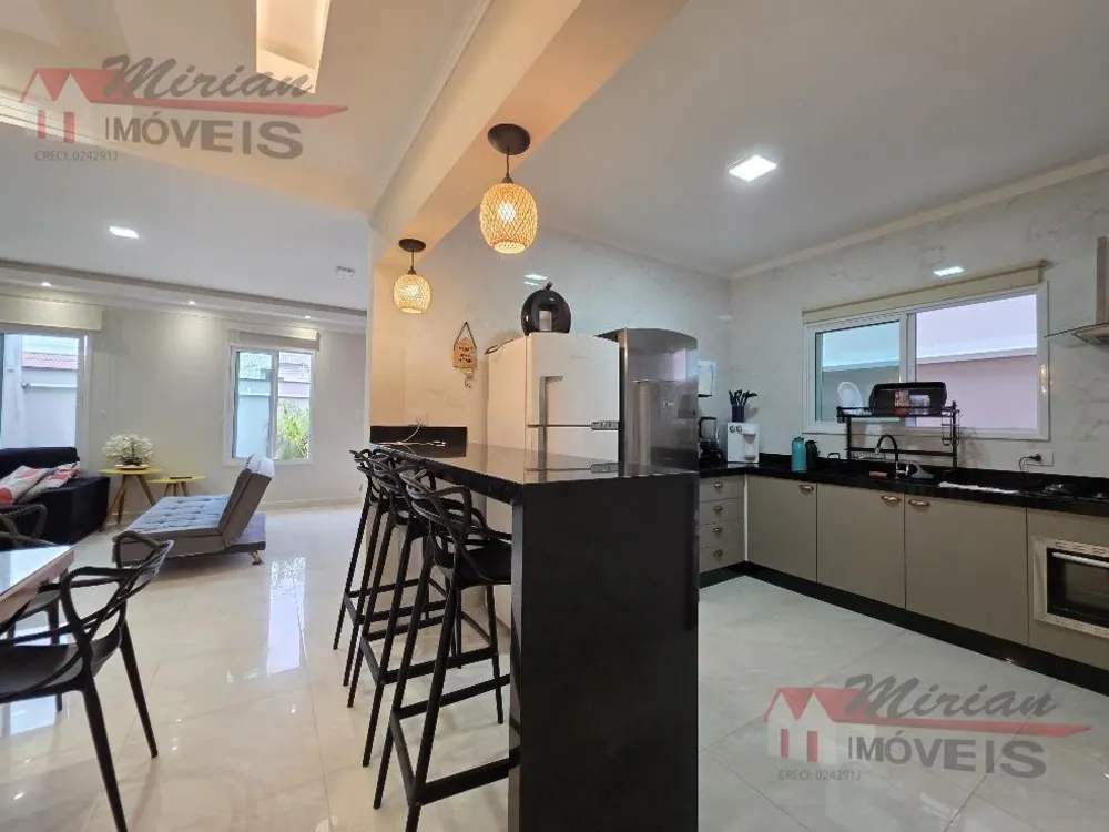 Casa, 4 quartos, 250 m² - Foto 4