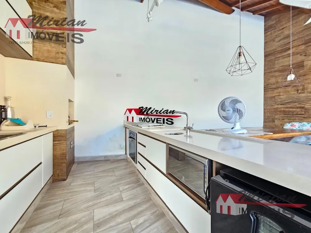 Casa, 4 quartos, 430 m² - Foto 1