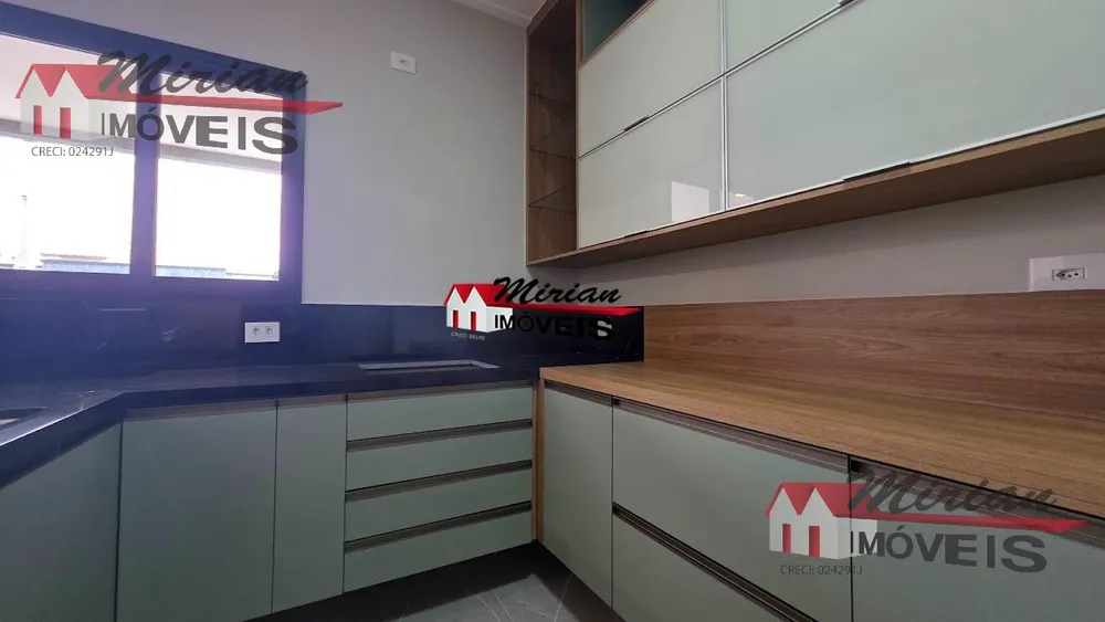 Casa, 3 quartos, 270 m² - Foto 1