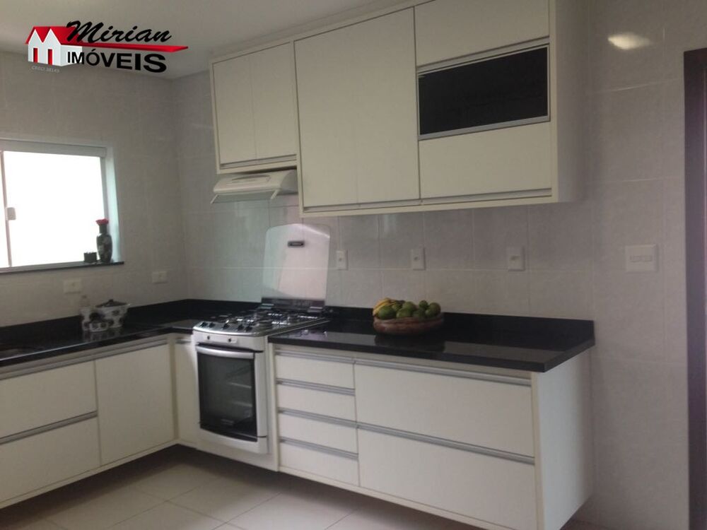 Casa de Condomínio à venda com 3 quartos, 220m² - Foto 11