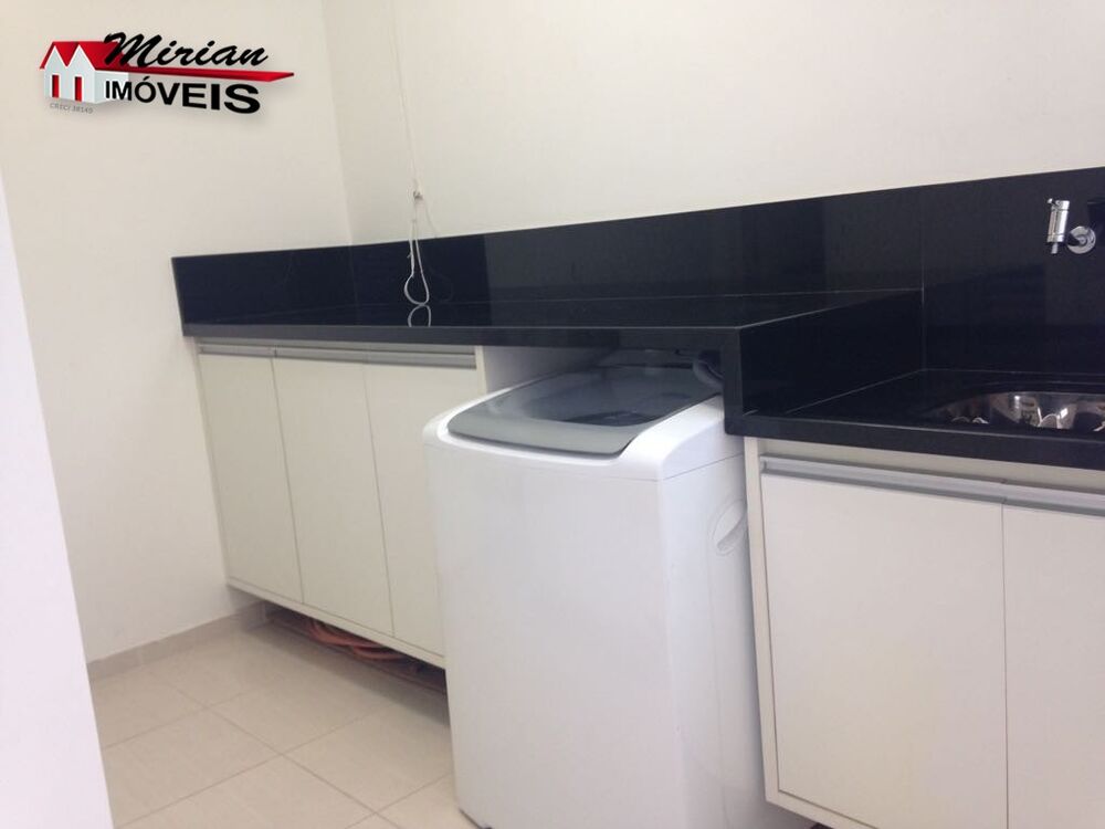 Casa de Condomínio à venda com 3 quartos, 220m² - Foto 9