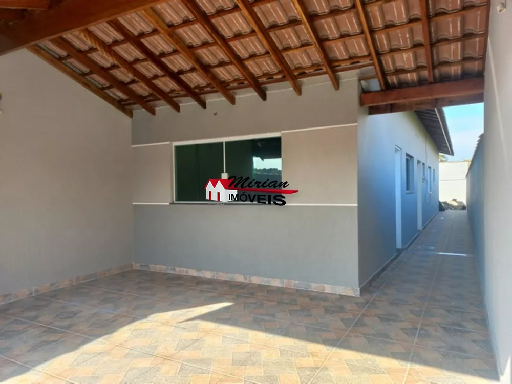 Casa à venda com 2 quartos, 95m² - Foto 3