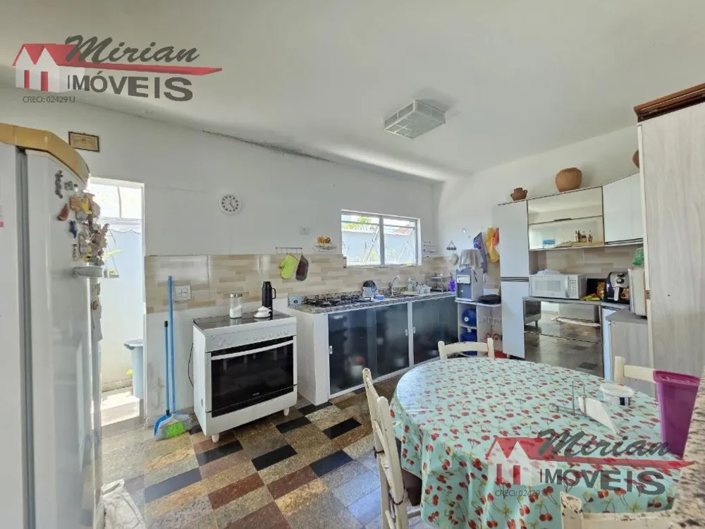 Casa, 5 quartos, 294 m² - Foto 1