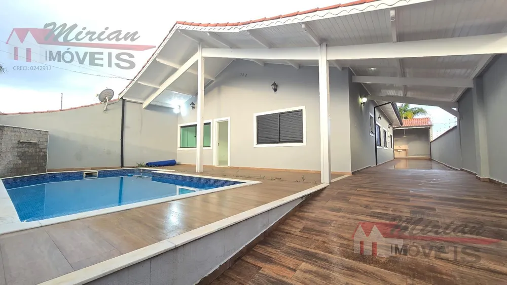 Casa, 4 quartos, 213 m² - Foto 1