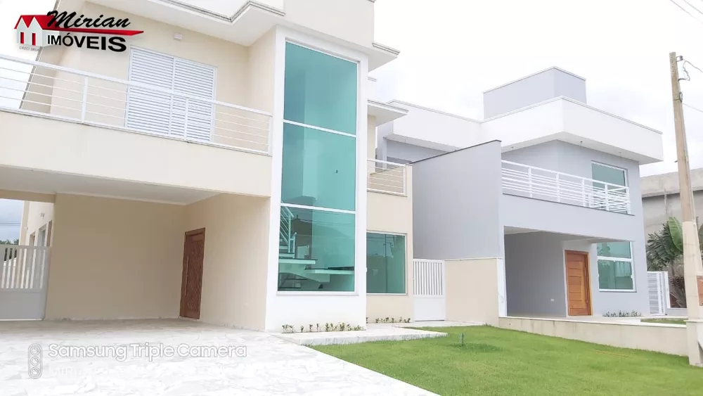 Casa de Condomínio à venda com 4 quartos, 160m² - Foto 1