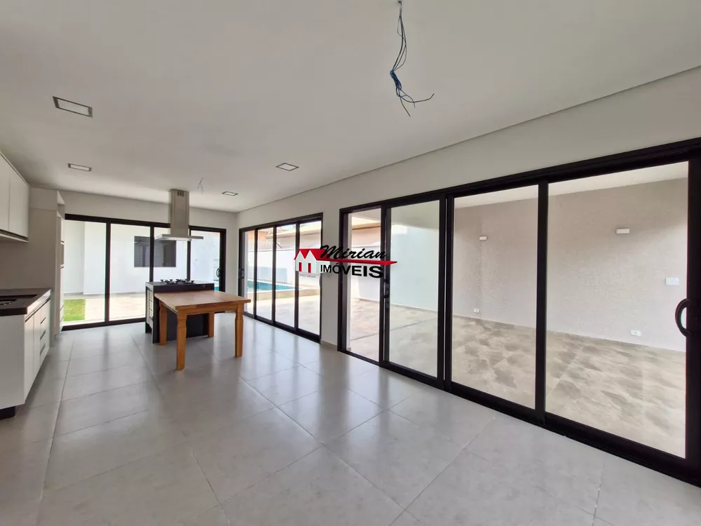 Sobrado à venda com 5 quartos, 200m² - Foto 7