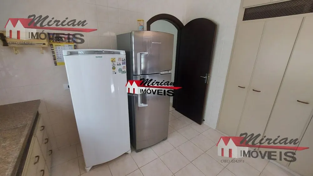 Sobrado, 5 quartos, 270 m² - Foto 2