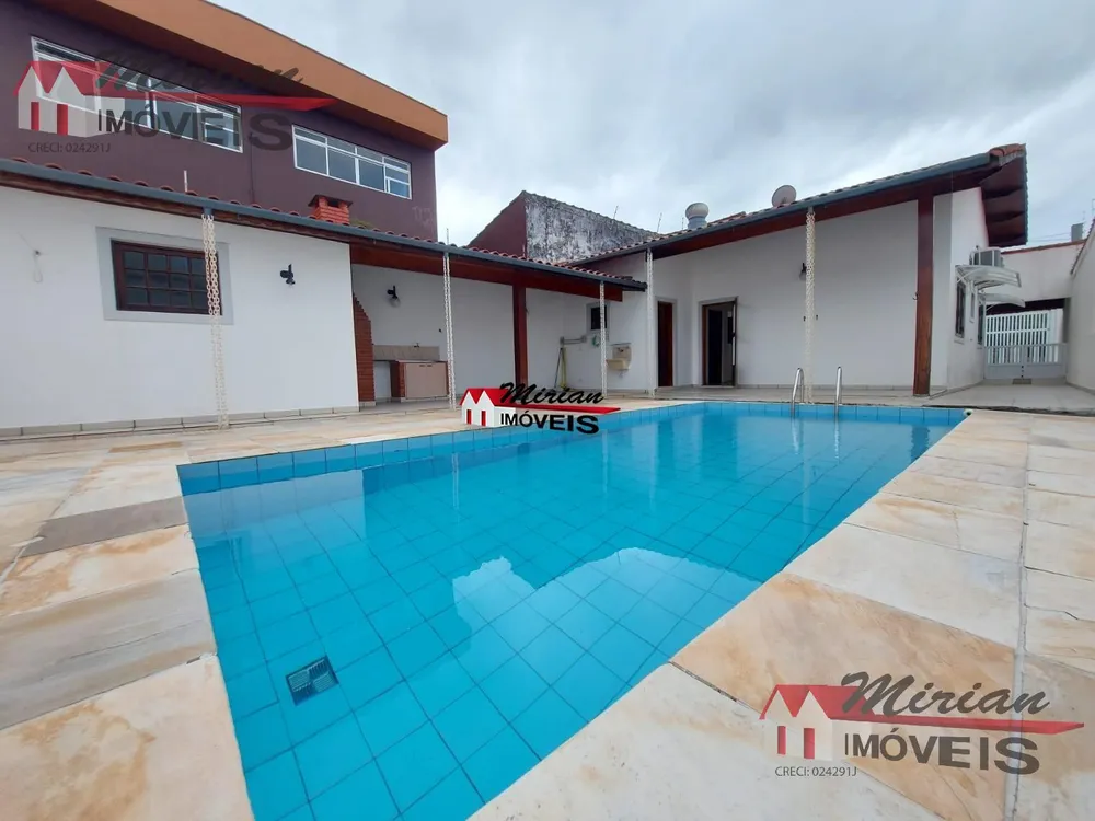 Casa, 3 quartos, 298 m² - Foto 1