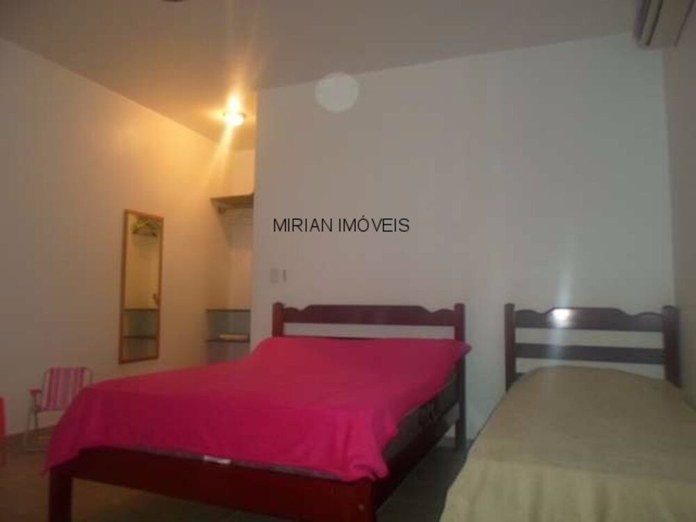 Casa à venda com 4 quartos, 208m² - Foto 11