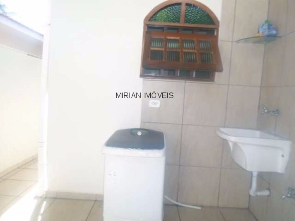 Casa à venda com 4 quartos, 208m² - Foto 7