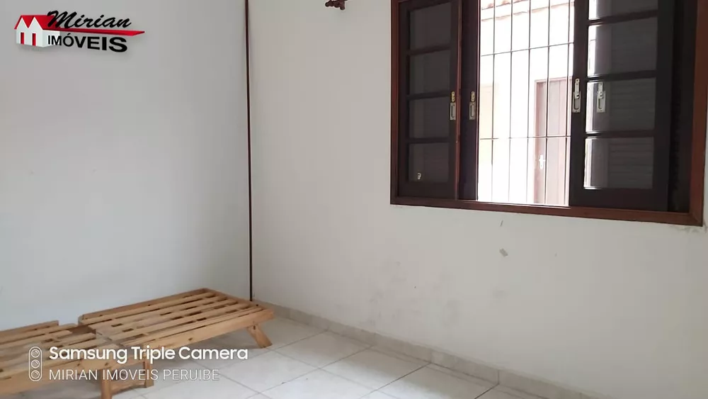 Casa à venda com 3 quartos, 130m² - Foto 2