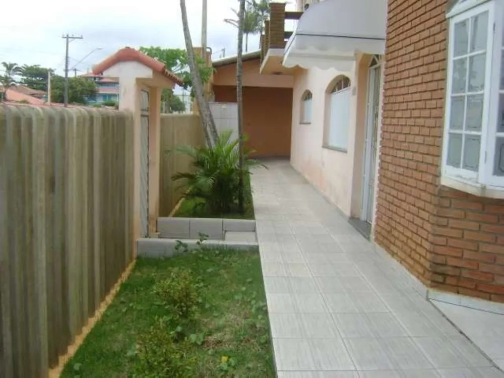 Sobrado à venda com 3 quartos, 180m² - Foto 4