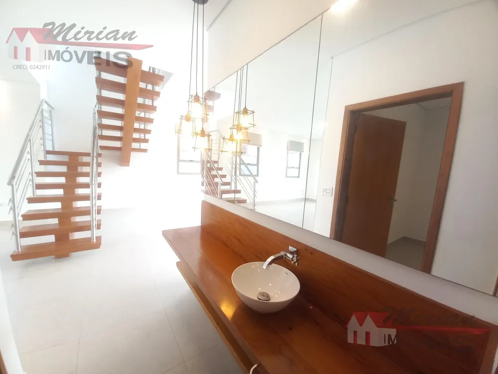 Casa, 4 quartos, 288 m² - Foto 1