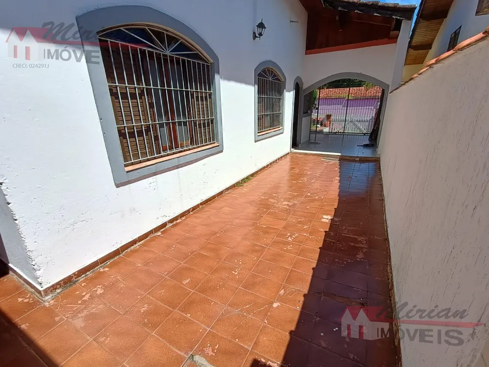 Casa, 3 quartos, 185 m² - Foto 3