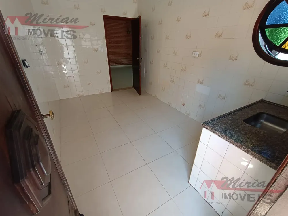 Casa, 3 quartos, 185 m² - Foto 4