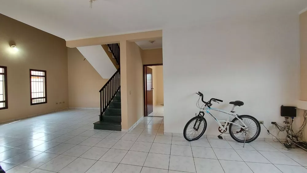 Sobrado à venda com 4 quartos, 160m² - Foto 3