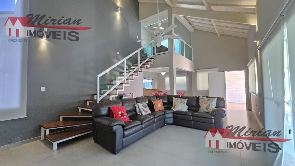 Casa, 6 quartos, 288 m² - Foto 1