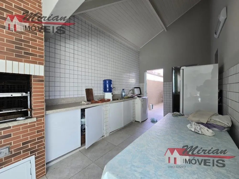 Casa, 6 quartos, 288 m² - Foto 3
