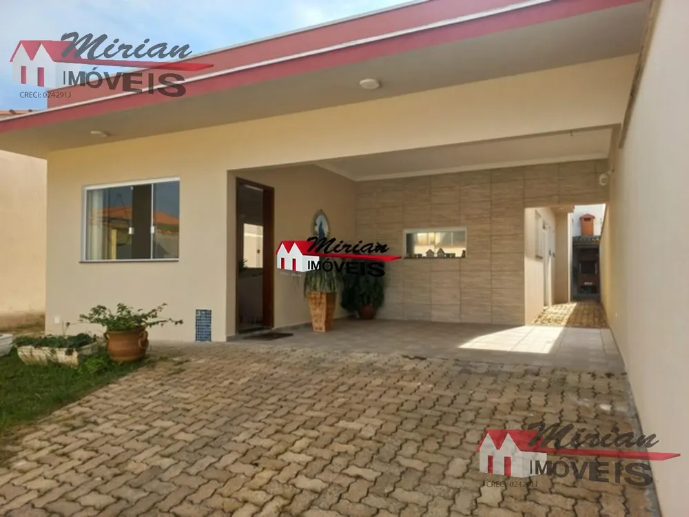 Casa, 3 quartos, 250 m² - Foto 1