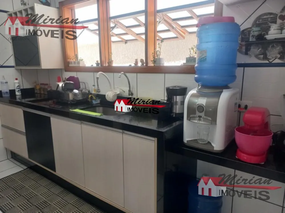 Casa, 3 quartos, 360 m² - Foto 1