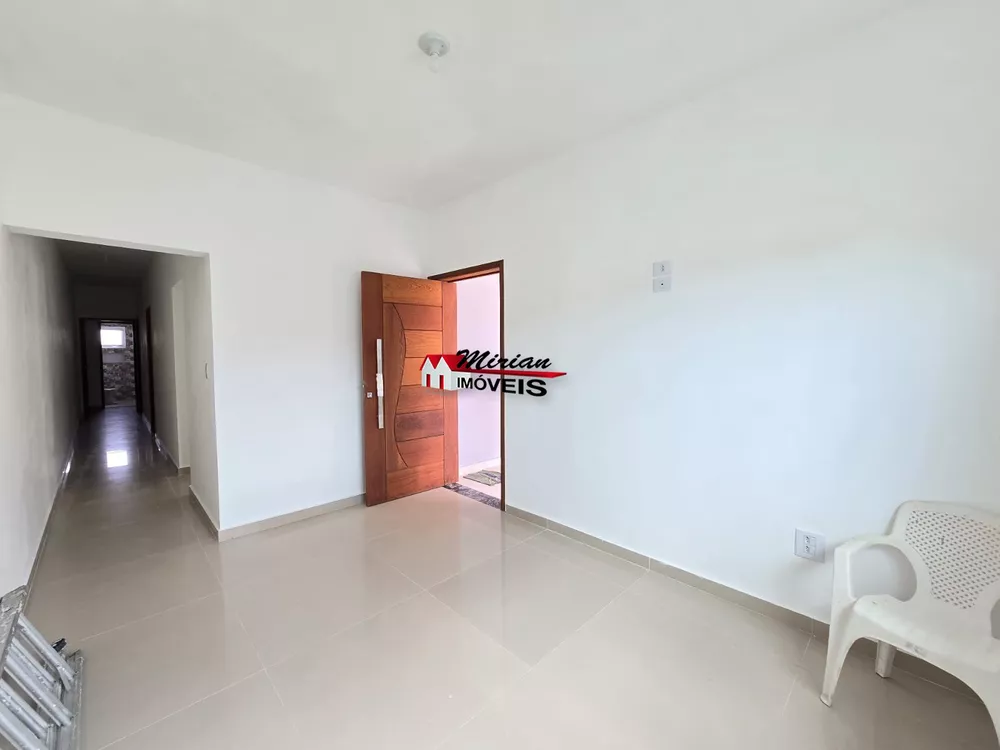 Casa à venda com 2 quartos, 180m² - Foto 3