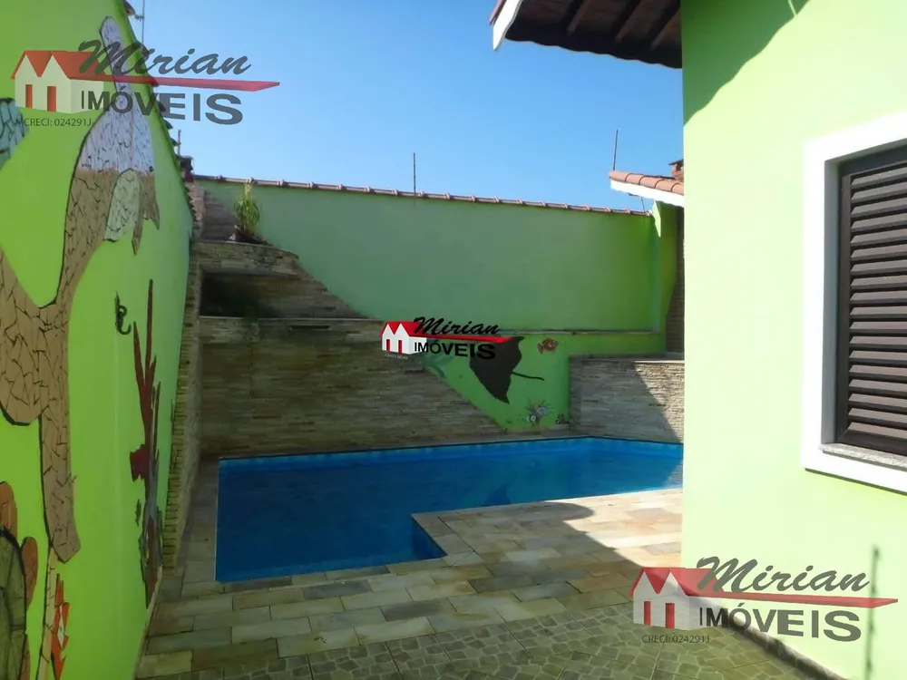 Casa, 3 quartos, 297 m² - Foto 1