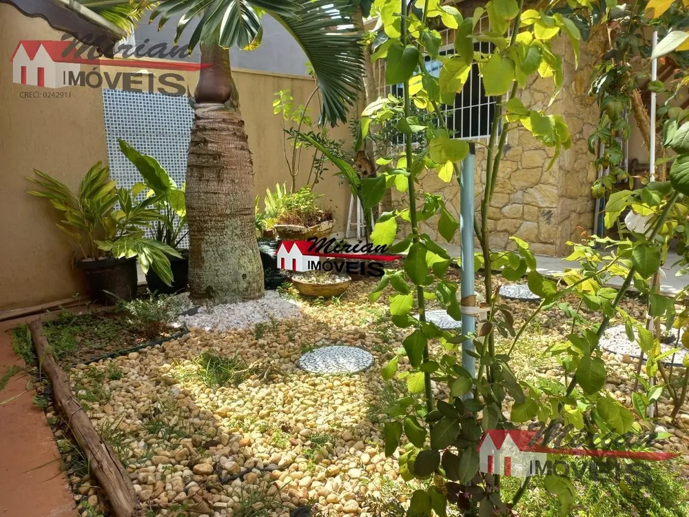 Sobrado, 3 quartos, 300 m² - Foto 1