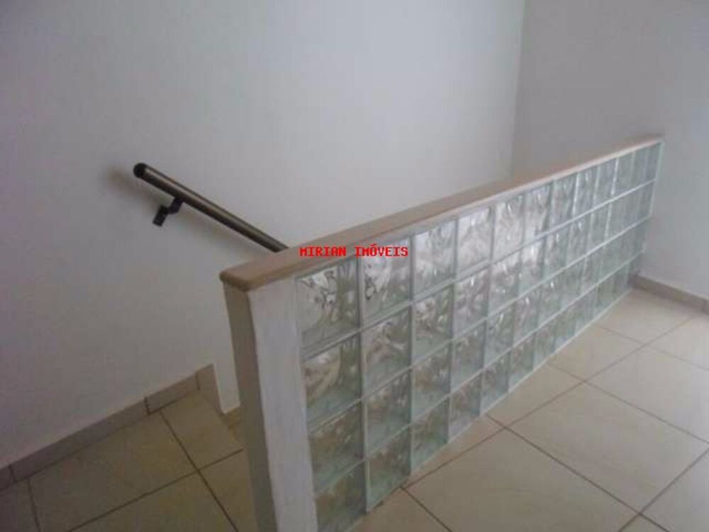Casa à venda com 3 quartos, 235m² - Foto 5