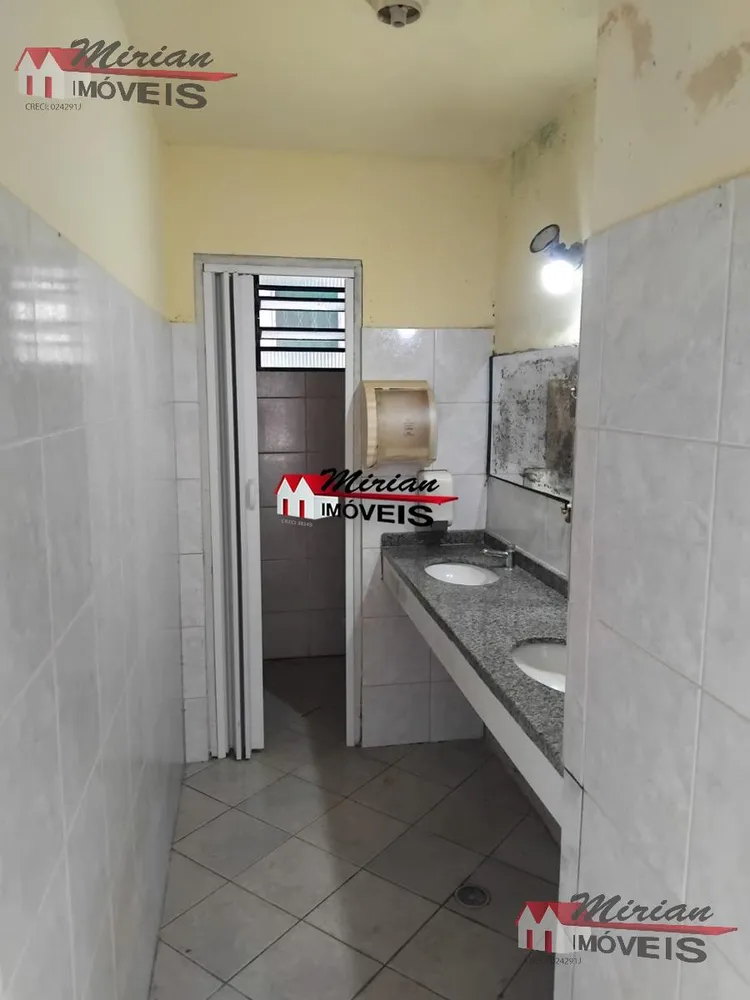 Loja-Salão, 1367 m² - Foto 1