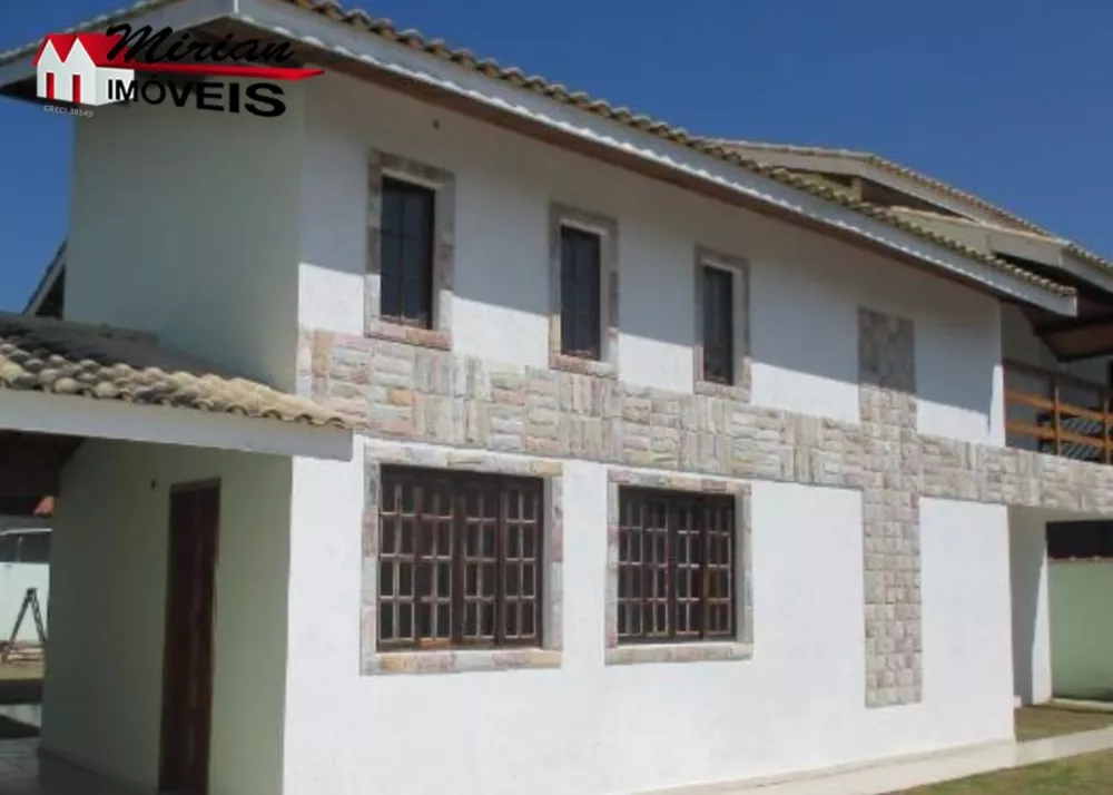 Sobrado à venda com 4 quartos, 200m² - Foto 2