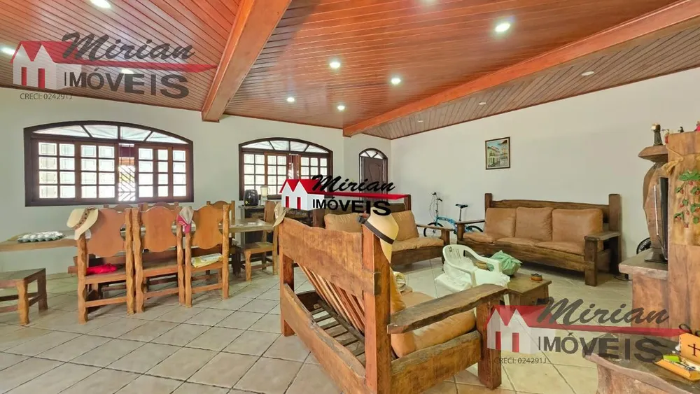 Casa, 3 quartos, 250 m² - Foto 8