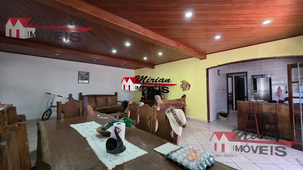 Casa, 3 quartos, 250 m² - Foto 11