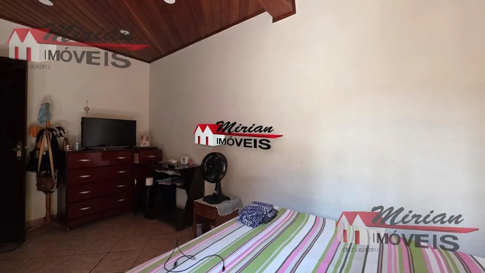 Casa, 3 quartos, 250 m² - Foto 2