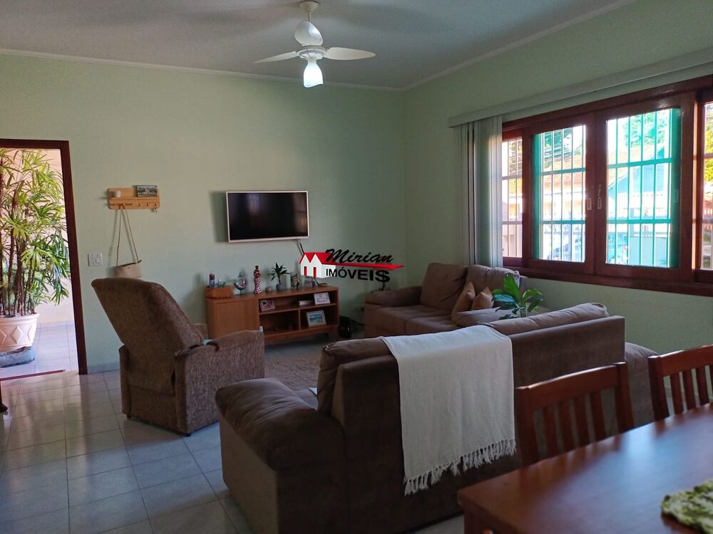 Casa à venda com 3 quartos, 166m² - Foto 8